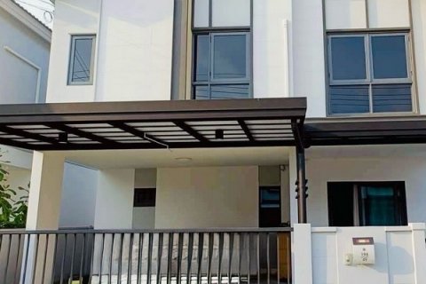 หมู่บ้าน เซนส์ บางนา-สุวรรณภูมิ สไตล์สแกนดิเนเวียน เฟอร์นิเจอร์ครบ ตกแต่งพร้อมอยู่