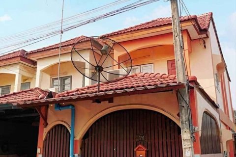 บ้านดีบ้านสวยชลบุรีดอนหัวฬ่อชลบุรี บ้านสุขใจวิลล่า1 ทาวน์เฮ้า2ชั้นหัวมุม บนเนื้อที่ 17 ตรว 2 นอน 2น้ำ