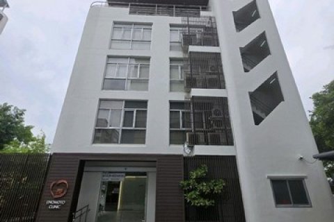 รหัสC6829 ให้เช่าอาคารสำนักงาน 8ชั้น มีลิฟท์ ย่านถนนศรีนคริทร์ สุขุมวิท101/1 ที่จอดรถหลายคัน