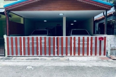 ขายด่วน บ้านแฝด หมู่บ้านสวนเทพประทาน ถนนเอราวัณ ซ.29 คลองสอง คลองหลวง