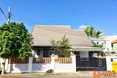 ใหญ่มาก เฟอร์ครบ ดูโฮม บางบัวทอง ลำโพ ให้เช่าบ้านเดี่ยว 2 ชั้น 56ตรว. 165ตรม. 3นอน 2น้ำ 1จอดรถ 2แอร์ หน้าถนนกว้าง