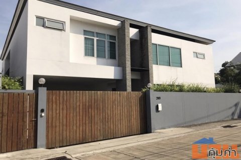 ขายบ้านเดี่ยว 2 ชั้น 126 ตรว. หมู่บ้านธารารมณ์ รามคำแหง ซอย 9 พร้อมสระว่ายน้ำส่วนตัว เดินทางสะดวก ใกล้รถไฟฟ้าสายสีส้ม