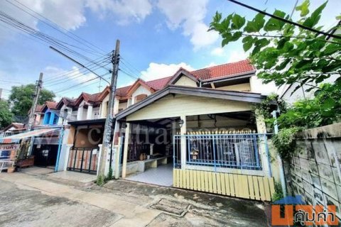 B1 ทาวน์เฮ้าส์อรุณธร 2 ชั้น หลังริม ติดถนนใหญ่ สุขาภิบาล 5