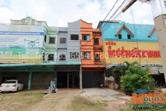 ขาย ทาวน์เฮ้าส์ 3 ชั้น + 1 ดาดฟ้า เมืองกำแพงเพชร 3 นอน รีโนเวทใหม่