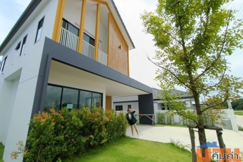 บ้าน 2 ชั้น สไตล์ Minimal-Nordic