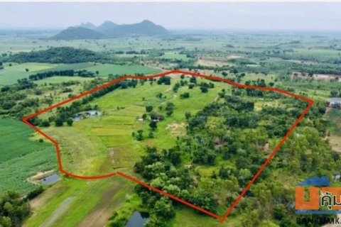 ขายที่ดินแปลงใหญ่ พยุหะคีรี นครสวรรค์ ทำประชาคม สร้างฟาร์ม ได้