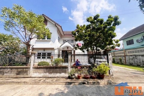 บ้านเดี่ยว 2 ชั้น หมู่บ้าน กฤษดานคร 12 ซอยสวนผัก 35 ทำเลดี ใกล้พุทธมณฑลสาย 1ด