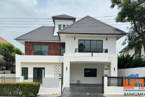 เนเบอร์โฮม วัชรพล บ้านเดี่ยวรีโนเวทใหม่ พร้อมอยู่  บ้านรีโนเวทใหม่ สวย สูง โปร่ง โล่งกว้าง