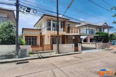 บ้านเดี่ยว 2 ชั้น พร้อม office บิวอินสไตล์ญี่ปุ่นทั้งหลัง พร้อม Genkan