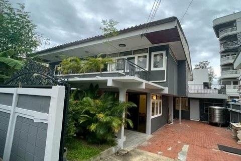 ให้เช่าบ้านเดี่ยว 2 ชั้น 81 ตรว. 4 ห้องนอน ปรีดีพนมยงค์ 42 สุขุมวิท71 เดินทางสะดวก เหมาะอยู่อาศัย