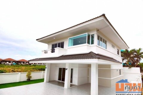 🏡 ขายหมู่บ้าน เอ็ม.ที ตรงข้ามตลาดอิคคิว หน้าบ้านหัน ทิศตะวันตกเฉียงเหนือ