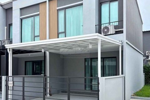 ให้เช่าทาวน์โฮม 2 ชั้นหลังมุม 3 ห้องนอน พลีโน่2 สุขุมวิท-บางนา Pleno2 Sukhumvit-Bangna ใกล้เมกะบางนา