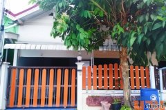 บ้านพร้อมอยู่ ฟรีแอร์ ฟรี เฟอร์ ฟรี เครืองใช้ไฟฟ้า