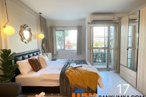 เช่า 10,000 บาท คอนโด ห้อง28 ตร.วา ไอรีส แอเวนิว อ่อนนุช ลาดกระบัง Iris Avenue ใกล้สุวรรณภูมิ โรบินสัน พาสิโอ ตึก3ชั้