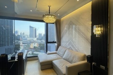 ขายคอนโดหรูพร้อมอยู่  สไตล์ Modern ตกแต่งพร้อมอยู่ สะดวกสบายในการเดินทางติดสถานีสุขุมวิท