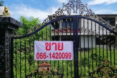 ขายบ้านเดี่ยว 2 ชั้น ครึ่งตึกครึ่งไม้ เนื้อที่ 155 ตร.ว. (เจ้าของขายเอง)