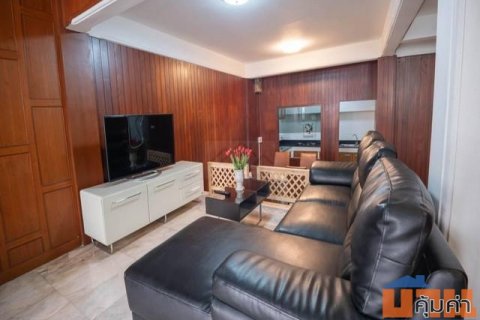 P911 ให้เช่าทาวน์โฮม 4 ชั้น Ekkamai Villas (เอกมัย วิลล่า) ซอย เอกมัย 26 /28 ใกล้ทองหล่อ BTS เอกมัย โรงพยาบาล กรุงเทพ