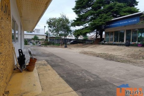 ให้เช่าที่ดินเปล่า+ พร้อมอาคาร200 Sq.w. โยธินพัฒนา ใกล้CDC เลียบทางด่วนเอกมัยรามอินทรา