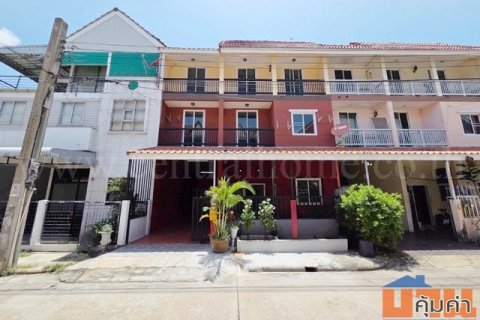 P1 ทาวน์โฮม 3 ชั้น บ้านลูกกอล์ฟ พรีเมี่ยม เมืองทองธานี ราคาถูก