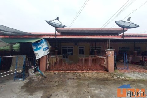 ขายทาวน์เฮ้าส์หมู่บ้านเทพประทานพร 9 ซอยเทพประทานพร 7 ถนนสัตหีบ-พนมสารคาม (ทล.331) ตำบลบ่อวิน อำเภอศรีราชา