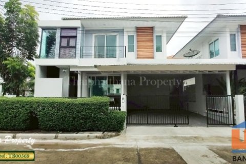 ขายบ้านรีโนเวทหลังมุม หมู่บ้านกรูฟ วิลล์ บางนา กม. 10 ซอยมหาชัยบางพลี ใกล้ห้างเมกา บางนา