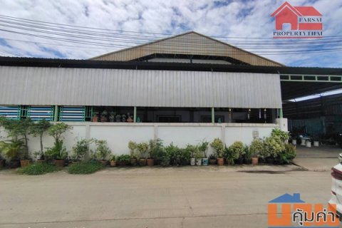 ให้เช่าโรงงาน เนื้อที่ 271.7 ตร.ว พื้นที่ใช้สอย 1,084 ตร.ม หม้อแปลงไฟฟ้า 300 KVA มีใบ ร.ง.4 ถนน ธนสิทธิ์ ซอยรัตนาโชค
