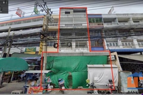 ขายอาคารพาณิชย์ 5 คูหา ตีทะลุ รีโนเวทเรียบร้อย ติด ถ.เทพารักษ์ ทำเลดีใกล้ MRT สถานีทิพวัล สมุทรปราการ