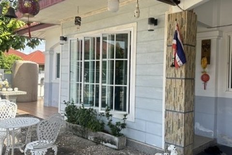 [ขาย] บ้านหัวมุม หลักฮวงจุ้ย | นครศรีธรรมราช | 78 ตร.ว. | 4 นอน 2 น้ำ | 4.4 ล้านบาท