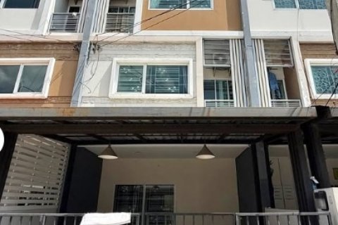 ให้เช่าบ้าน 3ชั้น ทาวน์โฮม วิลเลต ซิตี้ พัฒนาการ 38