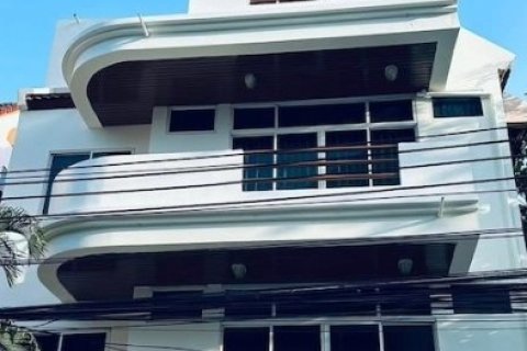 ให้เช่าบ้านเดี่ยว สุขุมวิท 31 ใกล้ BTS พร้อมพงษ์ เอ็มโพเรียม และเทอมินอล 21 อโศก