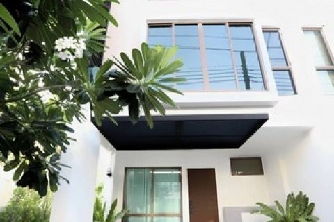 HR2522ขาย/ ให้เช่าทาวน์โฮมหลังหัวมุม build in ทั้งหลัง โครงการเดอะ ไพรเวท สุขุมวิท – บางจาก ใกล้ทางด่วน