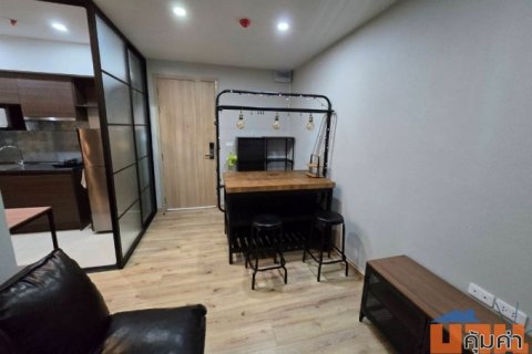 ให้เช่าคอนโดBrix Condominium ชั้น 10 ขนาด 43 ตรม. วิวสระว่ายน้ำพร้อมเฟอร์นิเจอร์ ติดสถานี สิรินธร ใกล้เซ็นทรัลปิ่นเกล้า