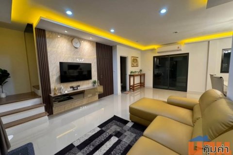 BH3607 ขาย / เช่า ทาวน์โฮม Pleno สุขุมวิท-บางนา 2 หลังมุม หน้าสวน ทำเลดีที่สุดในโครงการ เพียง 3 นาทีถึงเมกา บางนา
