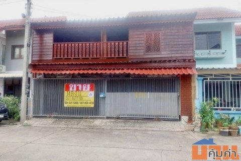ขายบ้านเดี่ยว 2 ชั้น หมู่บ้านเคหะ เฟส 1 ทำเลดี ใจกลางเมืองนครสวรรค์