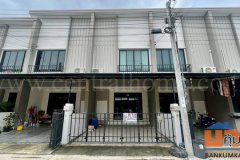 ทาวน์โฮม เฌอ วงแหวน - สาทร Built in ราคาถูก พร้อมอยู่