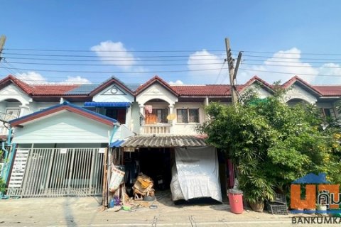 ขายทาวน์เฮ้าส์ 2 ชั้น หมู่บ้านจิตรัตนา บางบัวทอง - สุพรรณบุรี จ.นนทบุรี ราคาเบาๆ พร้อมอยู่!