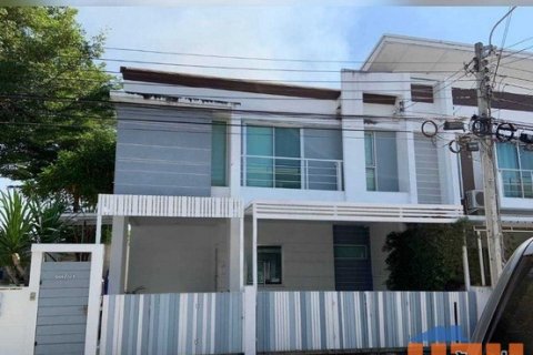 โครงการ Nirvana Park Sukhumvit 77 เนอวานา พาร์ค สุขุมวิท 77