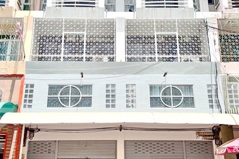 MRTเคหะราม โฮมออฟฟิต 3ชั้น 2คูหาติดกัน 420ตรม.8แอร์ 10นอน รามคำแหง 170-184 ห่างจากถ.ใหญ่ 20 ม. 36ตรว.