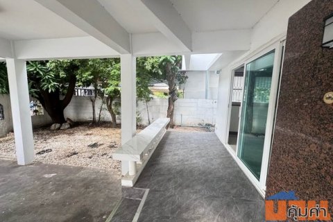 รหัสC6812 ให้เช่าบ้านเดี่ยว 2ชั้น หมู่บ้านเมืองทอง 2 พัฒนาการ 53 เหมาะอยู่อาศัยและทำโฮมออฟฟิศ