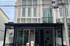 ให้เช่าทาวน์เฮ้าส์ 2 ชั้นห้องมุม 2 ห้องนอน โครงการ Golden Town บางนา-สวนหลวง เหมาะอยู่อาศัย