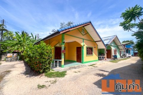 Commercial Land with 7 Rental Units Steps from Bangrak Beach Premium Samui Investment For Sale