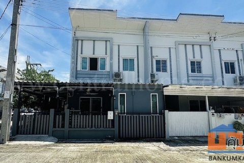 P1 ทาวน์โฮม แลนซีโอ นอฟ รามอินทรา - วงแหวนฯ คู้บอน 38 หลังมุม