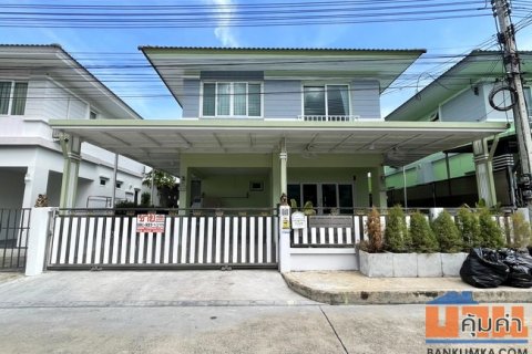ขายบ้านแฝด หมู่บ้านสาริน อเวนิว พระราม 2 เนื้อที่ 35.7 ตร.ว. 2 ชั้น 3 นอน 3 น้ำ