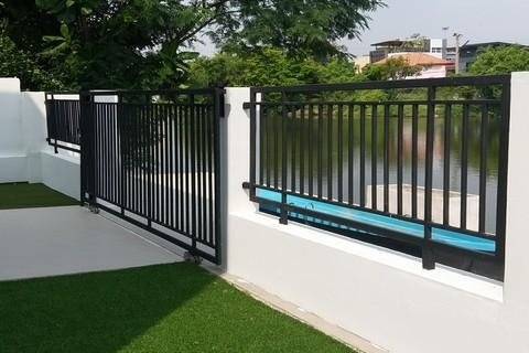 P841 ขาย บ้านเดี่ยว สไตล์โมเดิร์น 2 ชั้น หมู่บ้านมณียา ถนนประดิษฐ์มนูธรรม เลียบด่วน ที่ดิน 61 ตรว. หลังบ้าน วิวบึงน้ำ