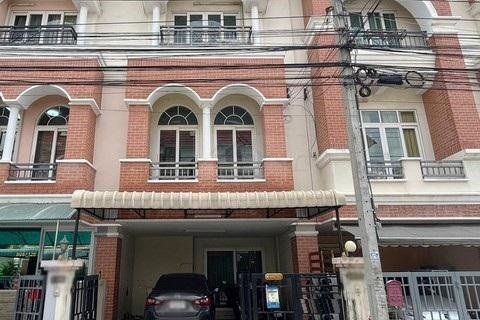 HR 6075 ให้เช่าทาวน์โฮม 3 ชั้น หมู่บ้าน คาซ่าซิตี้ สุคนธสวัสดิ์1 ใกล้เลียบด่วน โรงเรียนสตรีวิทยา 2