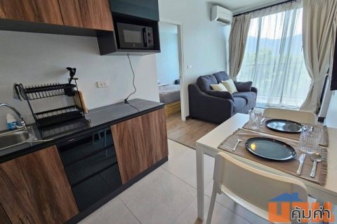 SELL apartment in Zcape 2 Laguna Phuket on the 7th floor READY TO MOVE IN NOW.