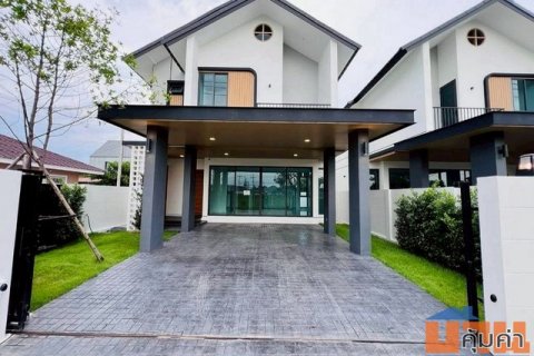 บ้านสร้างใหม่ 2 ชั้น สไตล์โมเดิร์น บ้านนอกโครงการ น้ำไม่ท่วม หางดง