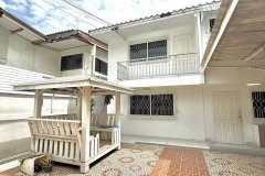 ให้เช่าบ้านเดี่ยว 2 ชั้น 42 ตรว. 3 ห้องนอน ซอยลาดพร้าว 132 (ทะลุลาดพร้าว 130 และรามคำแหง 81 ได้) ใกล้ BTS ลาดพร้าว 101