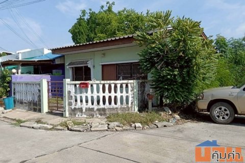 ขายบ้านหัวมุม 2 ห้องนอน 1 ห้องน้ำ พร้อมอยู่ ในโครงการการเคหะแห่งชาติ นครสวรรค์ ZK485
