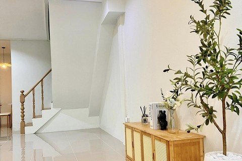 P781 ขาย หมู่บ้าน ฉัตรแก้ว ซอยแฮปปี้แลนด์ 1 ใกล้รถไฟฟ้าสายสีเหลืองสถานีบางกะปิ ตลาดสดบางกะปิ เดอะมอลล์บางกะปิ ตะวันนา